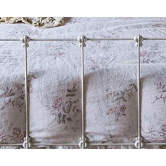 Bella Notte Emma Crib Dust Ruffle Rose Floral Print Linen NWT Winter White - Picture 8 of 8